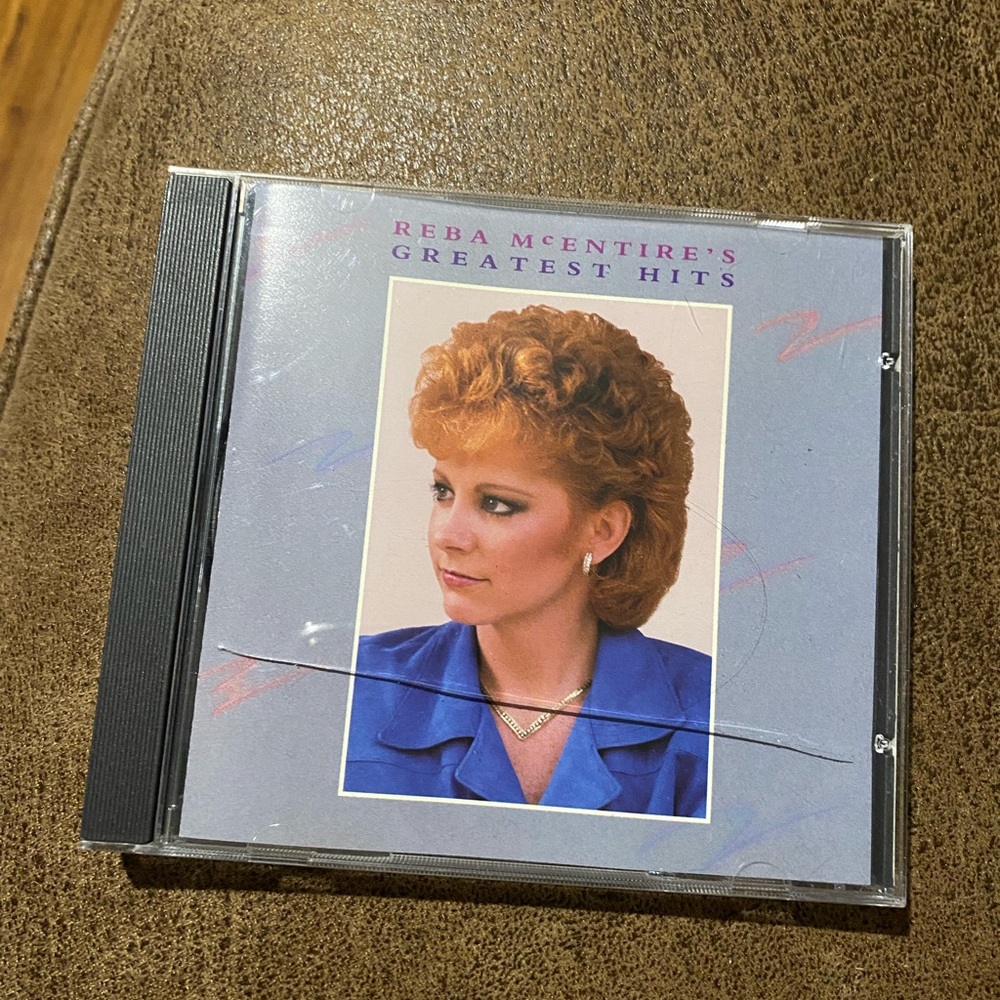 REBA MCENTIRE’S CD 💿 REBA MCENTIRE’S GREATEST HITS